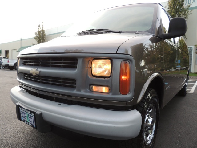 2002 Chevrolet Express 3500 / 15-Passenger Van / V8 / 1-TON / 82k miles   - Photo 31 - Portland, OR 97217