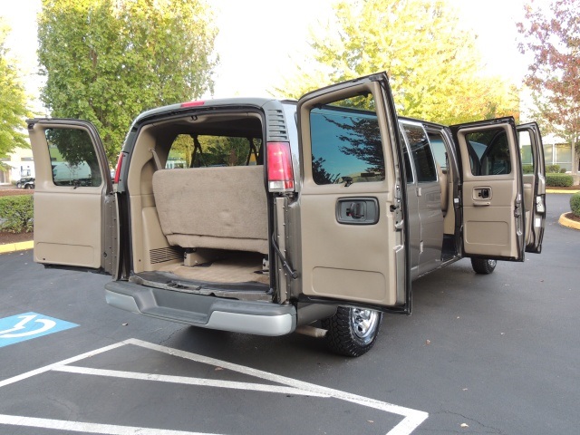 2002 Chevrolet Express 3500 / 15-Passenger Van / V8 / 1-TON / 82k miles   - Photo 13 - Portland, OR 97217