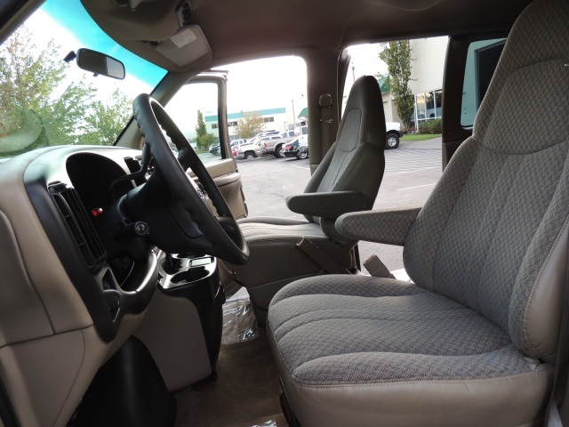 2002 Chevrolet Express 3500 / 15-Passenger Van / V8 / 1-TON / 82k miles   - Photo 17 - Portland, OR 97217