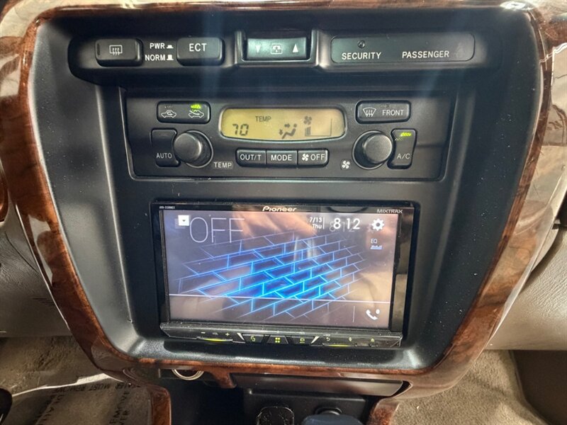 2000 Toyota 4Runner Limited 4X4 3.4L V6 / Rear Diff Lock /Leather / Sunroof / ZERO RUST / TIMING BELT SERVICE DONE - Photo 40 - Gladstone, OR 97027