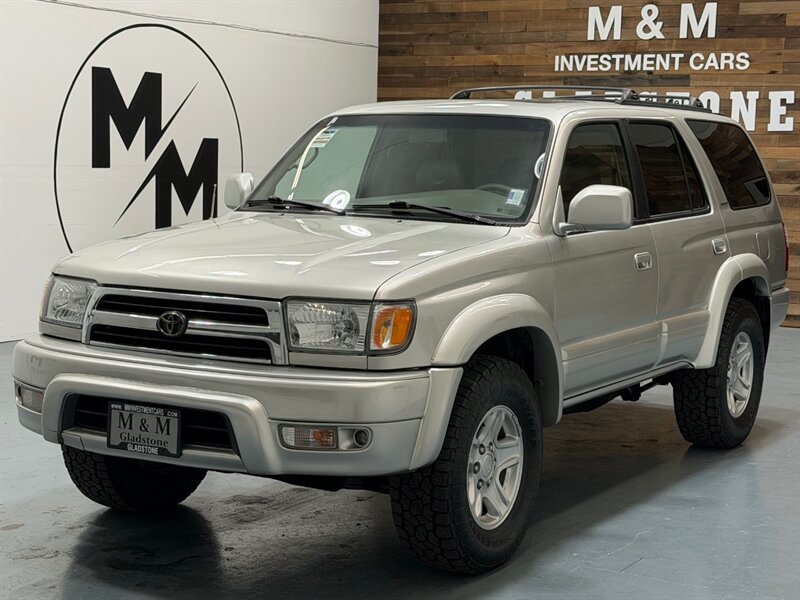 2000 Toyota 4Runner Limited 4X4 3.4L V6 / Rear Diff Lock /Leather / Sunroof / ZERO RUST / TIMING BELT SERVICE DONE - Photo 1 - Gladstone, OR 97027