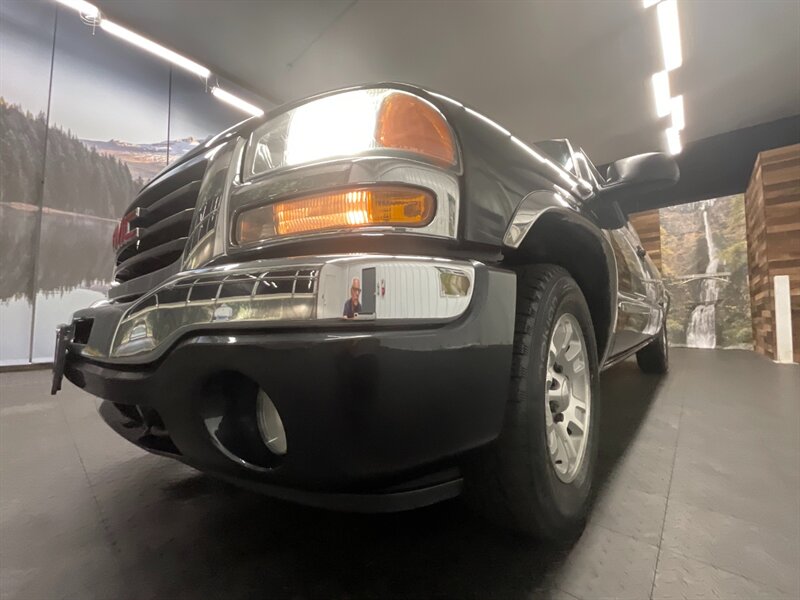 2005 GMC Sierra 1500   - Photo 9 - Gladstone, OR 97027