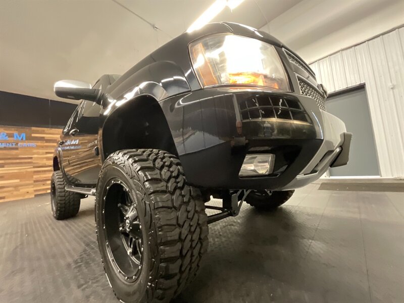 2007 Chevrolet Tahoe LTZ Sport Utility 4X4 / LIFTED w/ NEW WHEELS TIRES   - Photo 10 - Gladstone, OR 97027