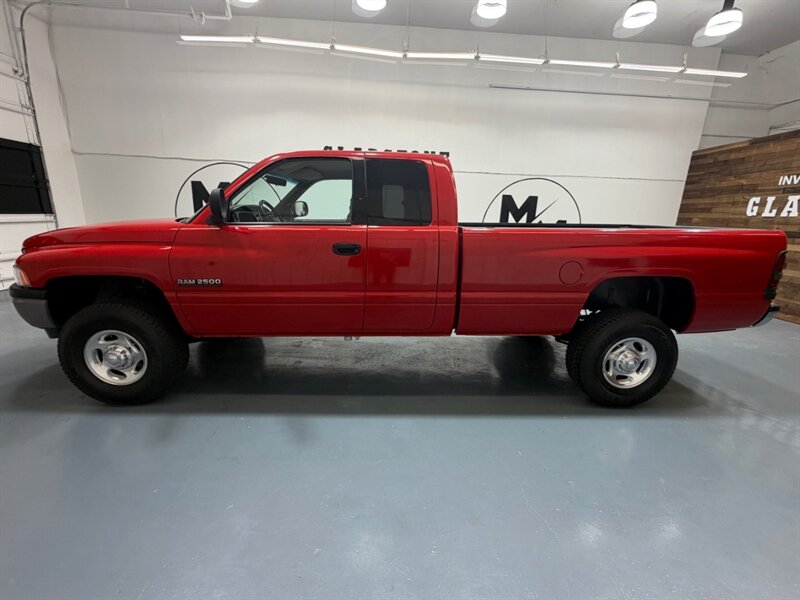 2001 Dodge Ram 2500 ST QUAD CAB 4x4 / 5.9L CUMMINS DIESEL / NEW TIRES / ONLY 138K MILES / LOCAL OREGON TRUCK - Photo 3 - Gladstone, OR 97027
