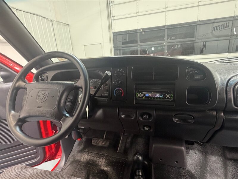 2001 Dodge Ram 2500 ST QUAD CAB 4x4 / 5.9L CUMMINS DIESEL / NEW TIRES / ONLY 138K MILES / LOCAL OREGON TRUCK - Photo 29 - Gladstone, OR 97027