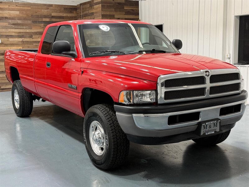 2001 Dodge Ram 2500 ST QUAD CAB 4x4 / 5.9L CUMMINS DIESEL / NEW TIRES / ONLY 138K MILES / LOCAL OREGON TRUCK - Photo 2 - Gladstone, OR 97027
