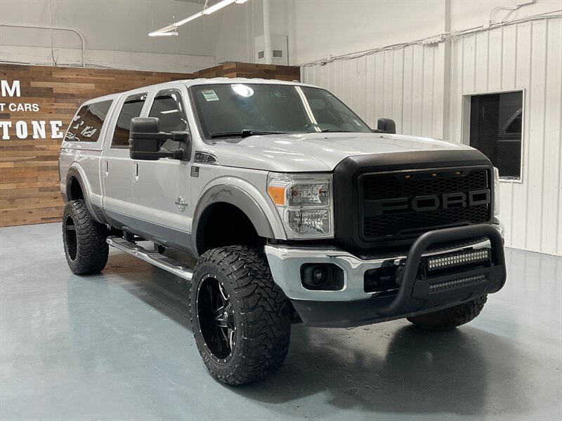 2011 Ford F-350 Lariat Crew Cab 4X4 / 6.7L DIESEL / LIFTED / LOCAL  / ZERO RUST / Leather Seats / LIFTED w. 37inc TOYO OPEN COUNTRY MUD TIRES - Photo 2 - Gladstone, OR 97027