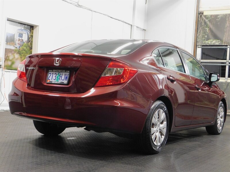 2012 Honda Civic LX Sedan 4Dr / Autom   - Photo 8 - Gladstone, OR 97027