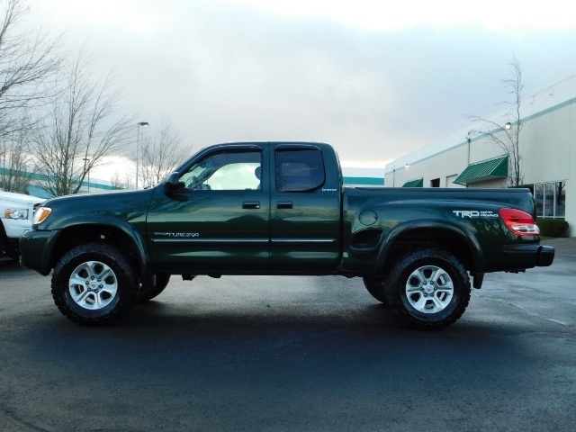 2003 Toyota Tundra Limited Stepside Bed 4X4 / V8 / Leather / NEW LIFT