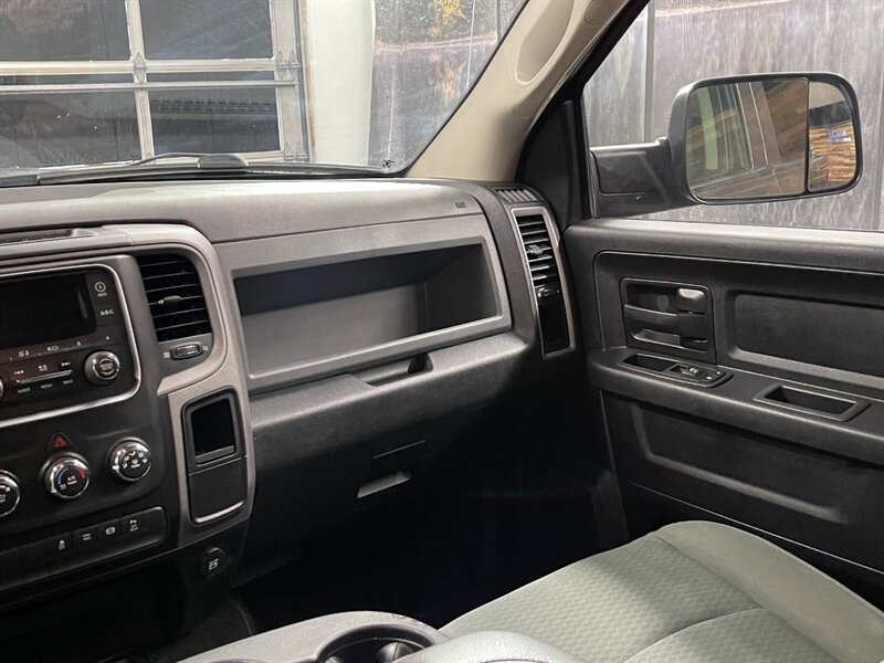 2016 RAM 2500 Crew Cab 4X4 / 6.7L   - Photo 35 - Gladstone, OR 97027