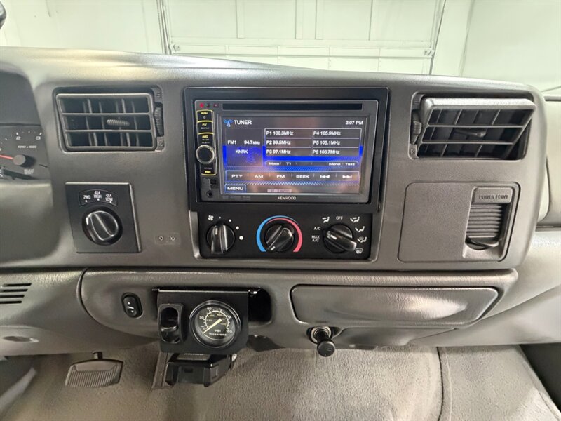 2002 Ford F-350 Lariat 4X4 7.3L DIESEL / Crew Cab / NEW 35 " TIRES / LONG BED / LOCAL RUST FREE - Photo 20 - Gladstone, OR 97027