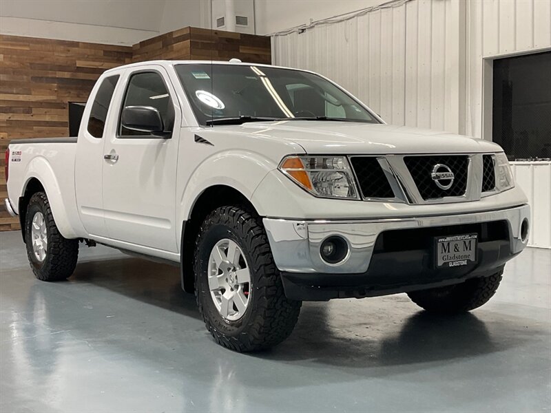 2008 Nissan Frontier Nismo 4Dr King Cab 4X4 / V6 / ONLY 58,000 MILES  / LOCAL TRUCK w. ZERO RUST - Photo 2 - Gladstone, OR 97027