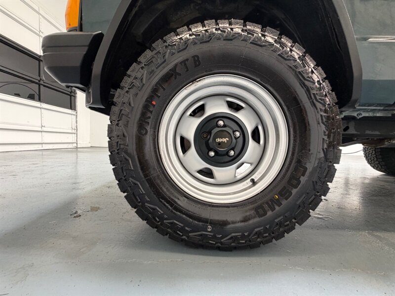 1993 Jeep Cherokee XJ Sport 2DR 4Cyl LIFTED 5-Spd Man. LOW MILES /NEW TIRES / LOCAL SUV - Photo 23 - Gladstone, OR 97027