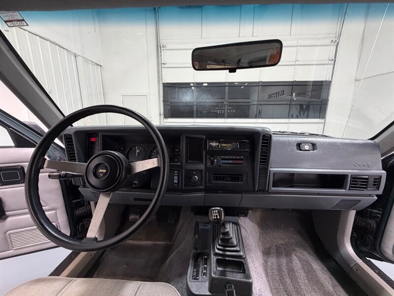 1993 Jeep Cherokee XJ Sport 2DR 4Cyl LIFTED 5-Spd Man. LOW MILES /NEW TIRES / LOCAL SUV - Photo 36 - Gladstone, OR 97027
