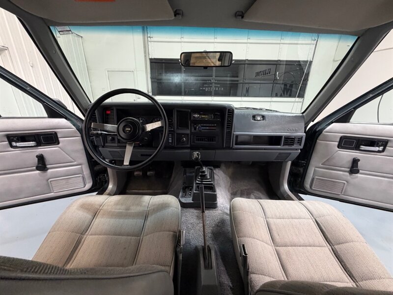 1993 Jeep Cherokee XJ Sport 2DR 4Cyl LIFTED 5-Spd Man. LOW MILES /NEW TIRES / LOCAL SUV - Photo 37 - Gladstone, OR 97027