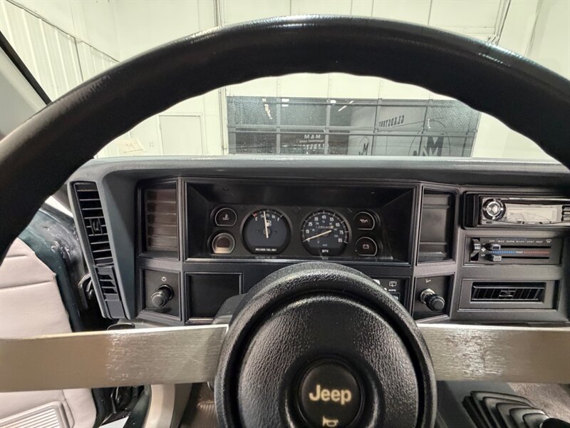 1993 Jeep Cherokee XJ Sport 2DR 4Cyl LIFTED 5-Spd Man. LOW MILES /NEW TIRES / LOCAL SUV - Photo 34 - Gladstone, OR 97027