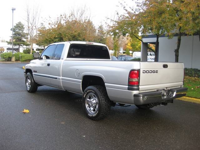 2002 Dodge Ram 2500 SLT   - Photo 4 - Portland, OR 97217