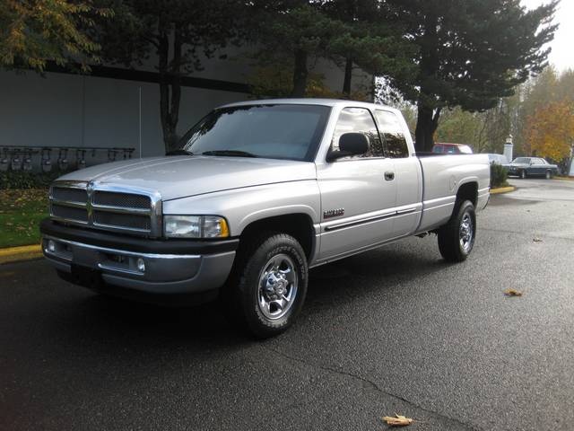 2002 Dodge Ram 2500 SLT   - Photo 1 - Portland, OR 97217