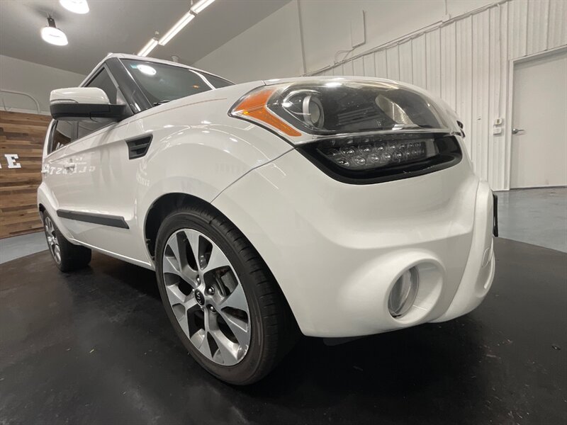 2013 Kia Soul ! Sport Utility / Navigation / Camera / Sunroof  / leather - Photo 30 - Gladstone, OR 97027