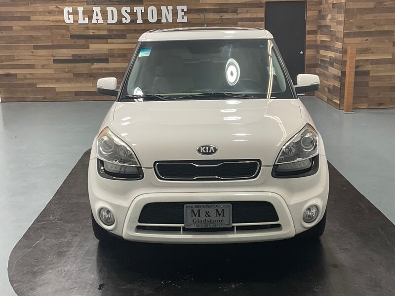 2013 Kia Soul ! Sport Utility / Navigation / Camera / Sunroof  / leather - Photo 6 - Gladstone, OR 97027