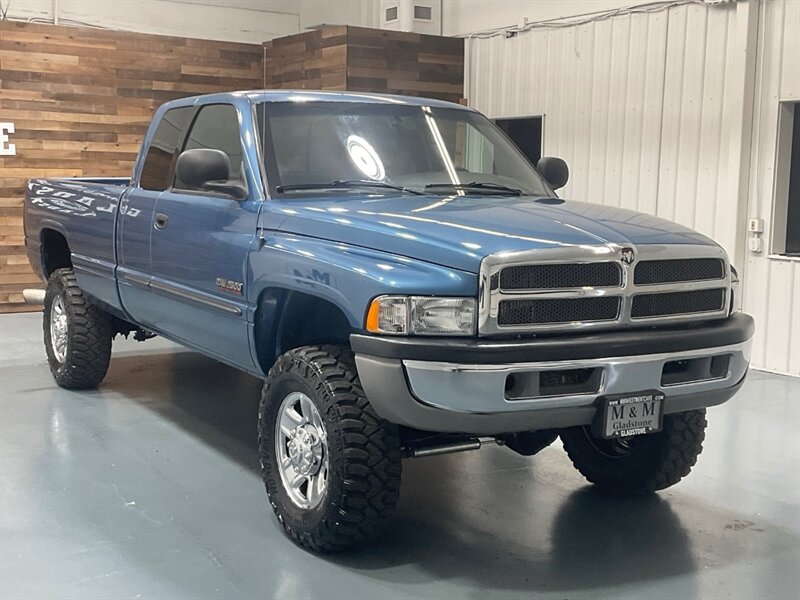 2002 Dodge Ram 2500 SLT Plus 4X4 5.9L DIESEL 6-SPEED MANUAL /NEW TIRES / LONG BED / ZERO RUST - Photo 2 - Gladstone, OR 97027