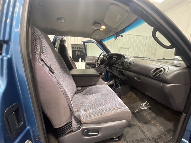 2002 Dodge Ram 2500 SLT Plus 4X4 5.9L DIESEL 6-SPEED MANUAL /NEW TIRES / LONG BED / ZERO RUST - Photo 17 - Gladstone, OR 97027