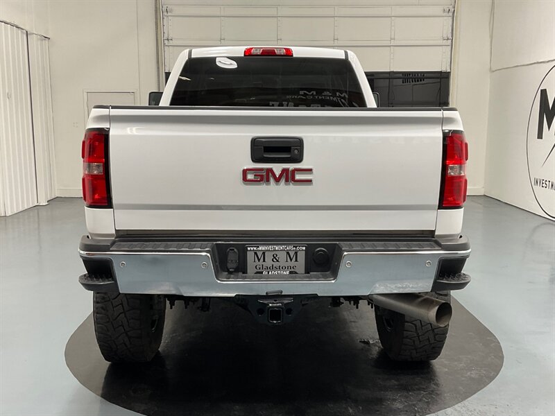 2015 GMC Sierra 2500 SLT Crew Cab 4X4 / 6.6L DIESEL / 1-OWNER / LIFTED  / NO RUST - Photo 7 - Gladstone, OR 97027