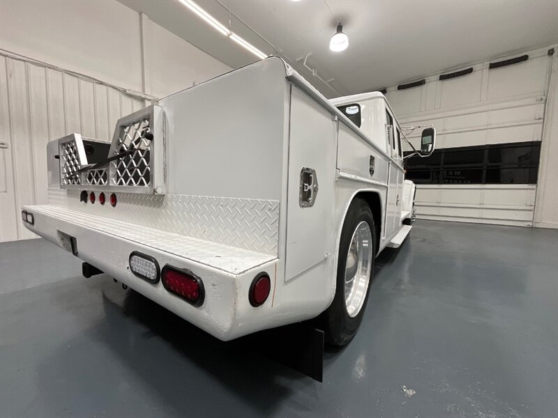 2001 International 4700 Crew Cab International DUALLY / 8.7L DIESEL - Photo 49 - Gladstone, OR 97027