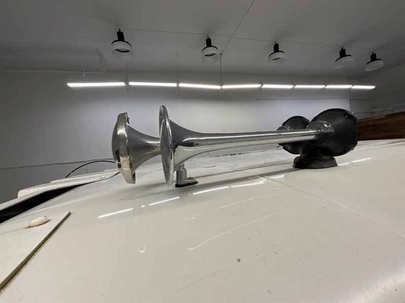 2001 International 4700 Crew Cab International DUALLY / 8.7L DIESEL - Photo 47 - Gladstone, OR 97027