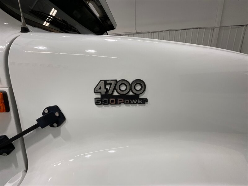 2001 International 4700 Crew Cab International DUALLY / 8.7L DIESEL - Photo 30 - Gladstone, OR 97027