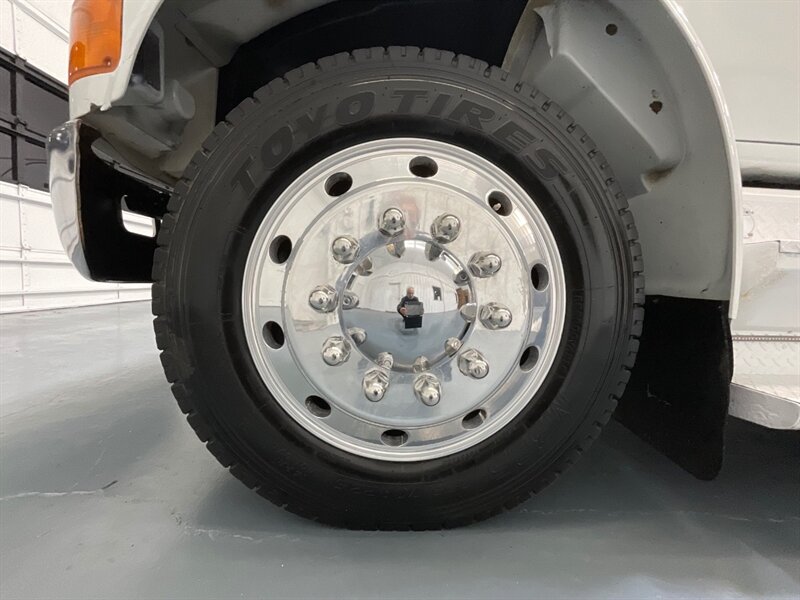 2001 International 4700 Crew Cab International DUALLY / 8.7L DIESEL - Photo 23 - Gladstone, OR 97027