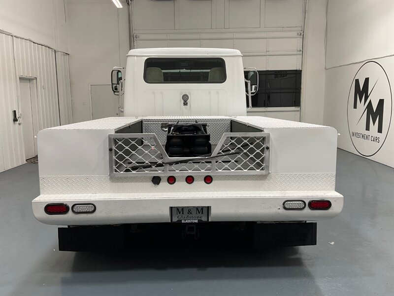 2001 International 4700 Crew Cab International DUALLY / 8.7L DIESEL - Photo 6 - Gladstone, OR 97027