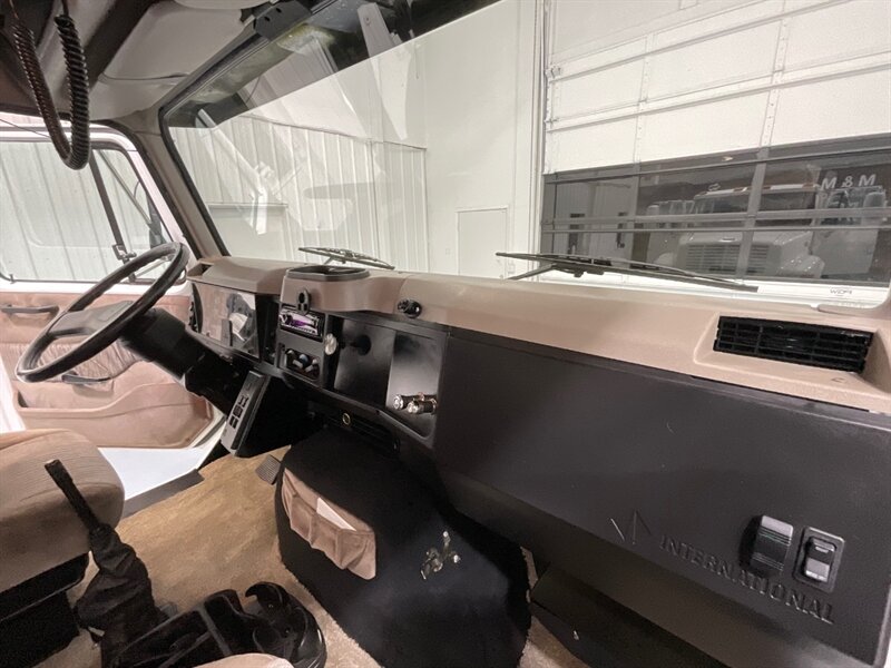 2001 International 4700 Crew Cab International DUALLY / 8.7L DIESEL - Photo 39 - Gladstone, OR 97027