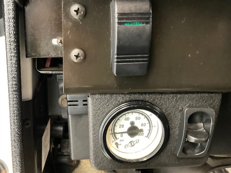 2001 International 4700 Crew Cab International DUALLY / 8.7L DIESEL - Photo 20 - Gladstone, OR 97027