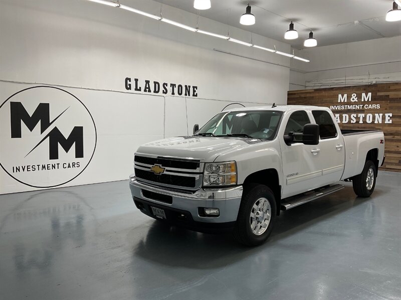 2013 Chevrolet Silverado 3500 LTZ Crew Cab 4X4 / 6.6L DIESEL / Z-71 OFF RD PKG  /Leather w. Heated & Cooled Seats / Navigation & Backup Camera / LONG BED - Photo 25 - Gladstone, OR 97027