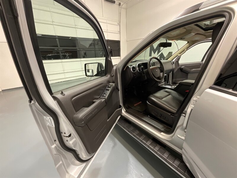 2010 Ford Explorer Sport Trac Limited 4X4 V6 / Leather / Sunroof /69K MILES / LOCAL OREGON TRUCK w. ZERO RUST - Photo 31 - Gladstone, OR 97027