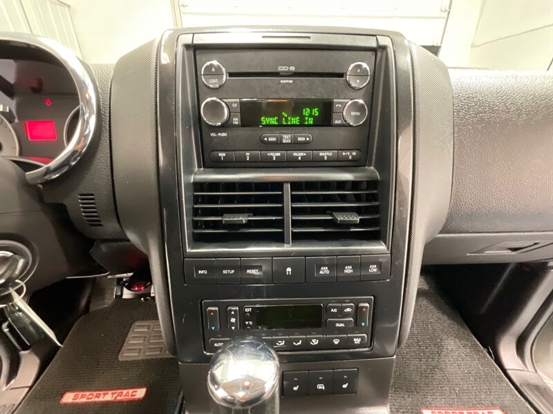 2010 Ford Explorer Sport Trac Limited 4X4 V6 / Leather / Sunroof /69K MILES / LOCAL OREGON TRUCK w. ZERO RUST - Photo 17 - Gladstone, OR 97027