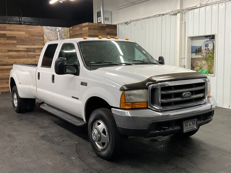 2000 Ford F-350 Super Duty XLT 4X4 /7.3L DIESEL / 6-SPEED / DUALLY  CREW CAB 4X4 / DUALLY / 6-SPEED MANUAL / NEW TIRES - Photo 2 - Gladstone, OR 97027