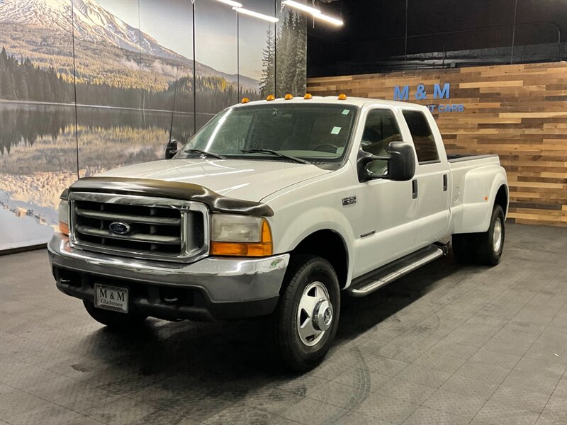 2000 Ford F-350 Super Duty XLT 4X4 /7.3L DIESEL / 6-SPEED / DUALLY  CREW CAB 4X4 / DUALLY / 6-SPEED MANUAL / NEW TIRES - Photo 1 - Gladstone, OR 97027