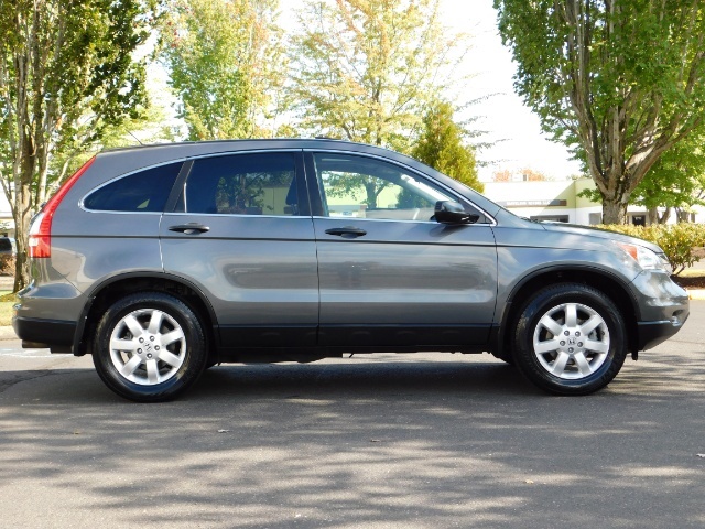 2011 Honda CR-V   - Photo 3 - Portland, OR 97217