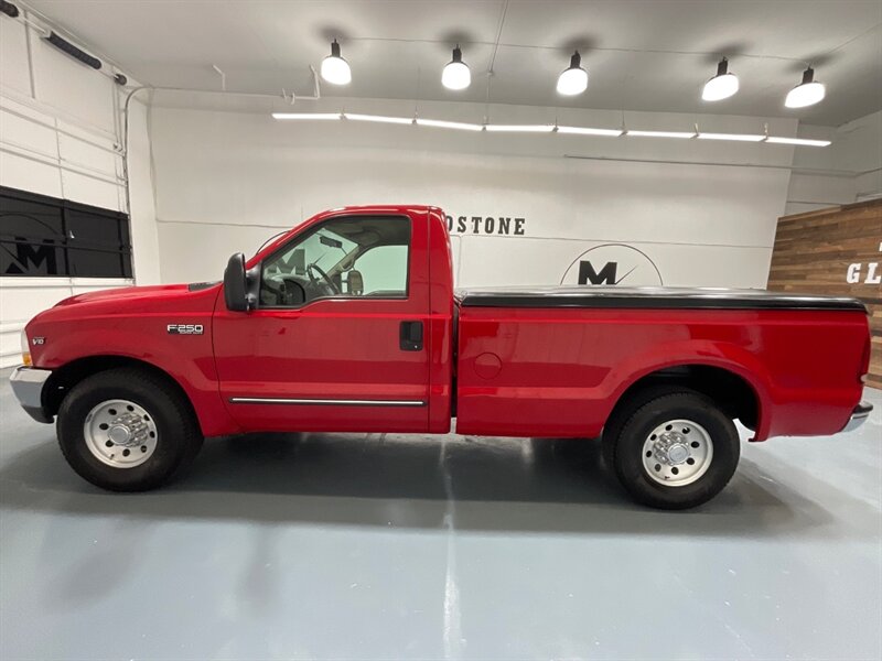 2000 Ford F-250 XLT Regular Cab 2WD / 6.8L V10 / 1-OWNER LOCAL  / LONG BED / ZERO RUST - Photo 3 - Gladstone, OR 97027