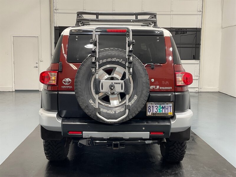 2008 Toyota FJ Cruiser 4X4 / 4.0L V6 / LOCAL SUV / REAR DIFF LOCK  / MUD TIRES - Photo 7 - Gladstone, OR 97027