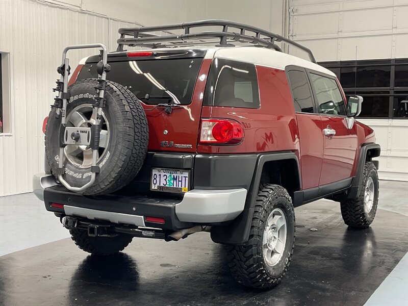 2008 Toyota FJ Cruiser 4X4 / 4.0L V6 / LOCAL SUV / REAR DIFF LOCK  / MUD TIRES - Photo 9 - Gladstone, OR 97027