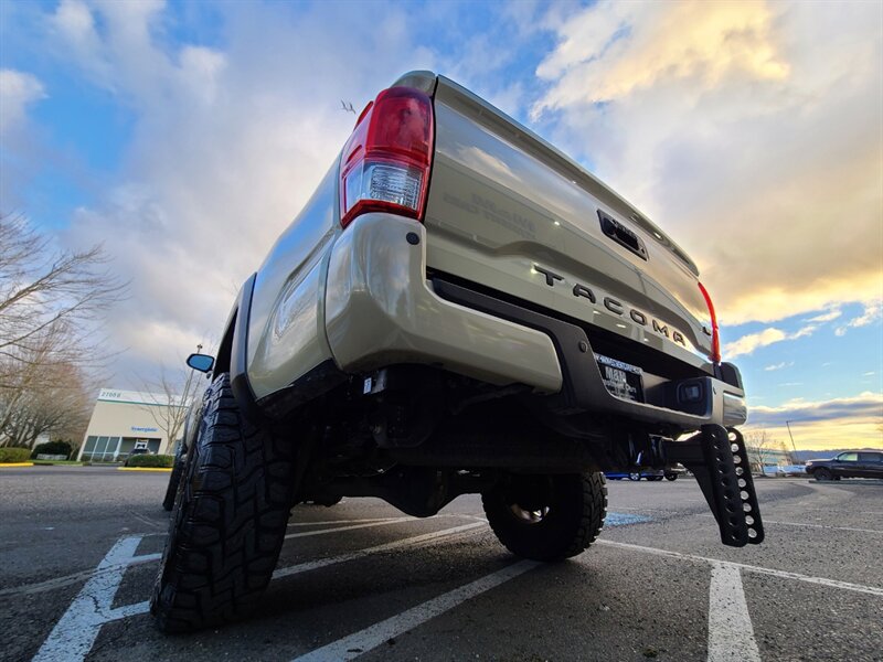 2017 Toyota Tacoma LONG BED 4X4 TRD CRAWL CONTROL  DIFF LOCK / LIFTED  / TRD OFF ROAD / BLIND SPOT MONITOR / NAVi / CAM / SUN ROOF / HEATED SEATS / METHOD WHEELS / TOYO TIRES / PRINSU RACK - Photo 11 - Portland, OR 97217