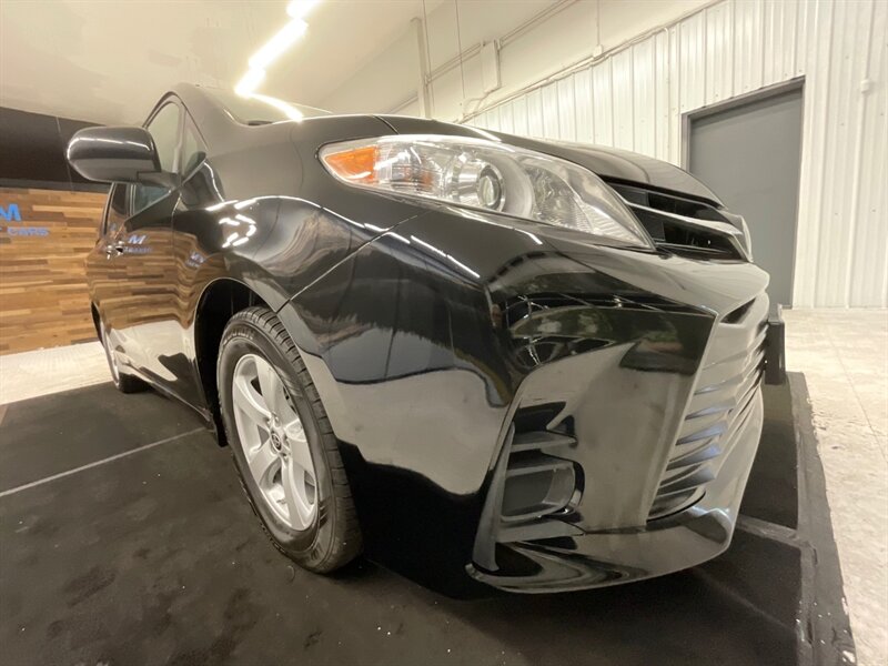 2020 Toyota Sienna LE 8-Passenger 3.5L V6 / 1-OWNER / Backup Camera  / Captain Chairs /112K Miles - Photo 29 - Gladstone, OR 97027