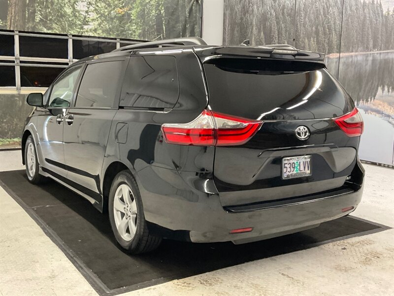 2020 Toyota Sienna LE 8-Passenger 3.5L V6 / 1-OWNER / Backup Camera  / Captain Chairs /112K Miles - Photo 7 - Gladstone, OR 97027