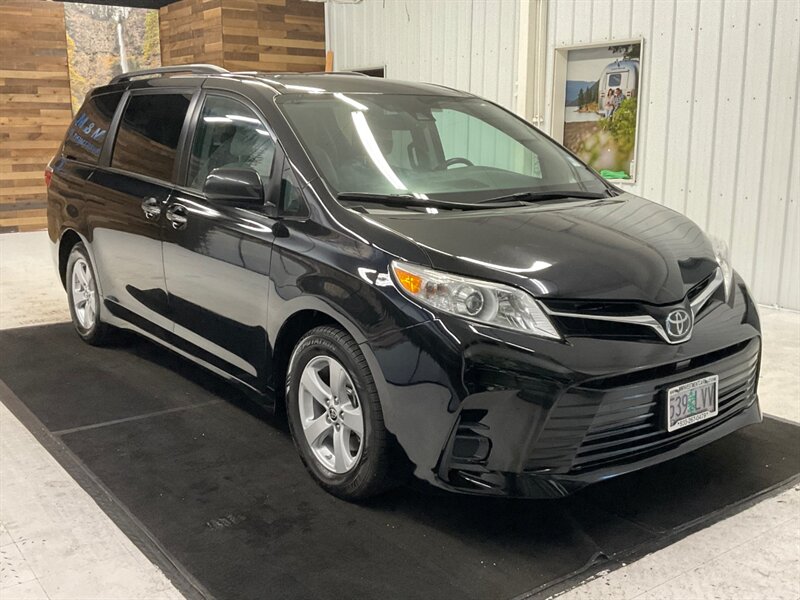 2020 Toyota Sienna LE 8-Passenger 3.5L V6 / 1-OWNER / Backup Camera  / Captain Chairs /112K Miles - Photo 2 - Gladstone, OR 97027