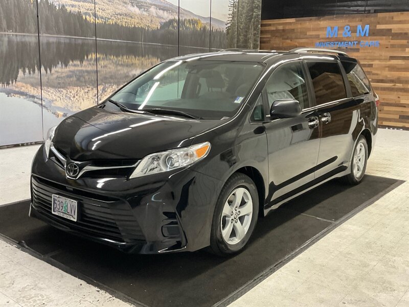 2020 Toyota Sienna LE 8-Passenger 3.5L V6 / 1-OWNER / Backup Camera  / Captain Chairs /112K Miles - Photo 1 - Gladstone, OR 97027