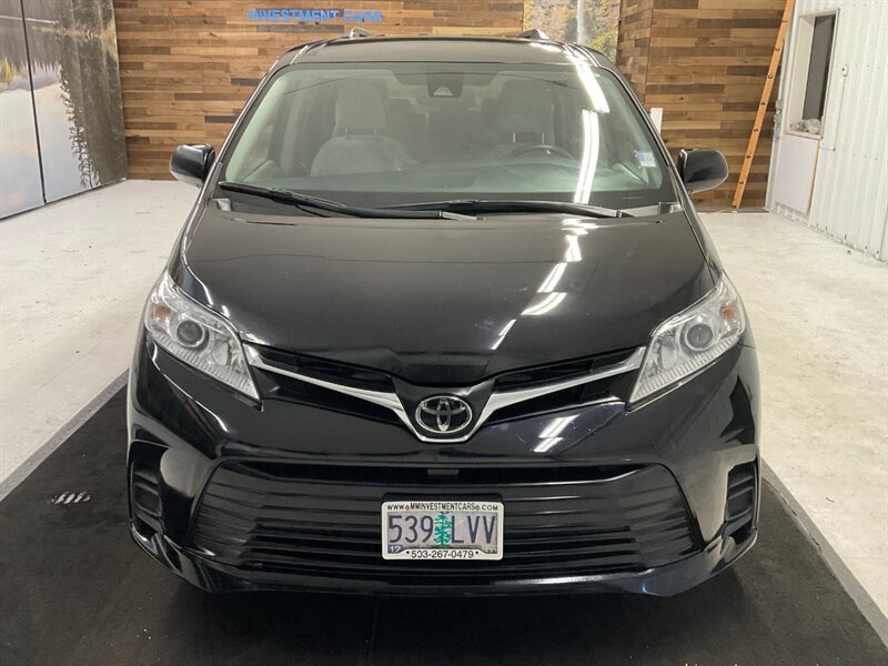 2020 Toyota Sienna LE 8-Passenger 3.5L V6 / 1-OWNER / Backup Camera  / Captain Chairs /112K Miles - Photo 5 - Gladstone, OR 97027