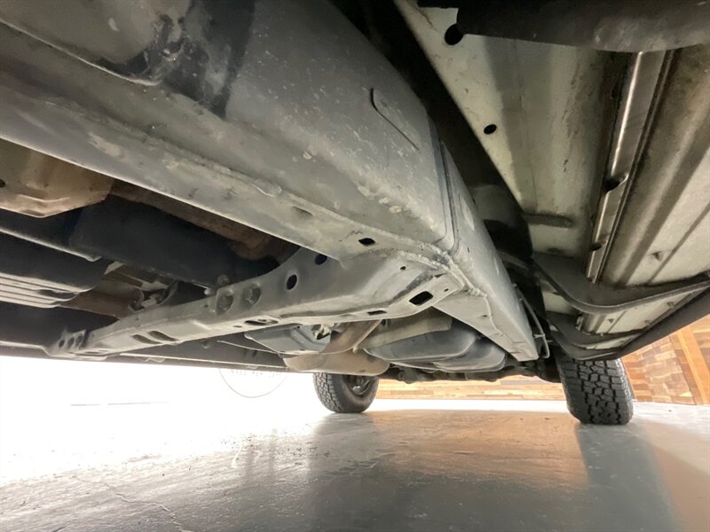 2014 Toyota Sequoia / SR5 4x4 / 5.7L V8/ Leather / Sunroof / NEW TIRES  / 3RD ROW SEAT / Navigation & Backup Camera / Heated Leather Seats / Luggage Rack & BullBar / LOCAL SUV w. ZERO RUST - Photo 55 - Gladstone, OR 97027